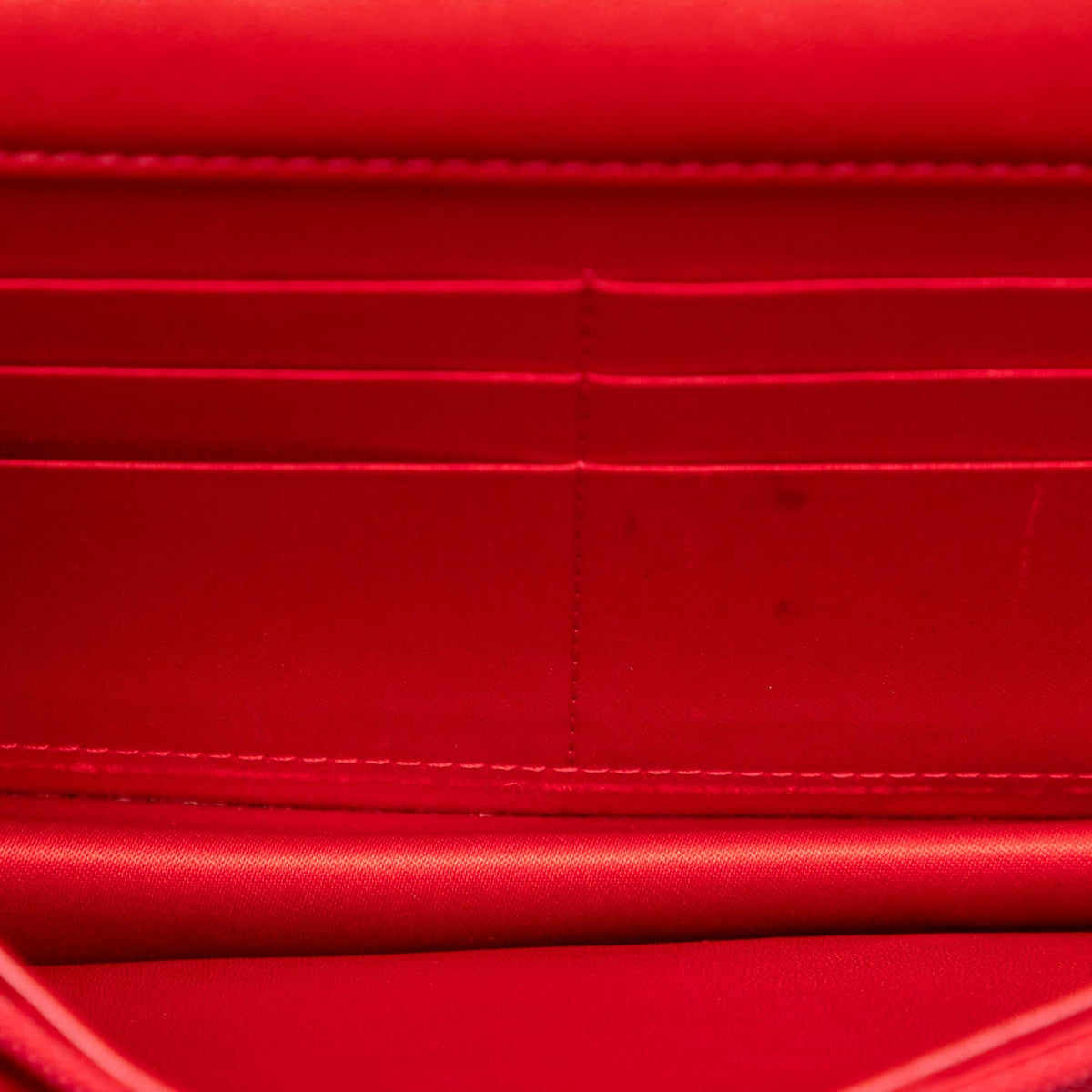 Chanel CC Embossed Patent Camellia Wallet On Chain