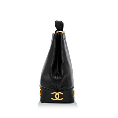 Chanel CC Calfskin Shoulder Bag (SHG-XaxMuh)