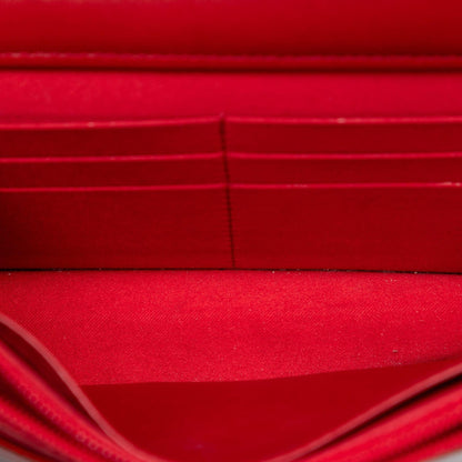 Chanel CC Embossed Patent Camellia Wallet On Chain