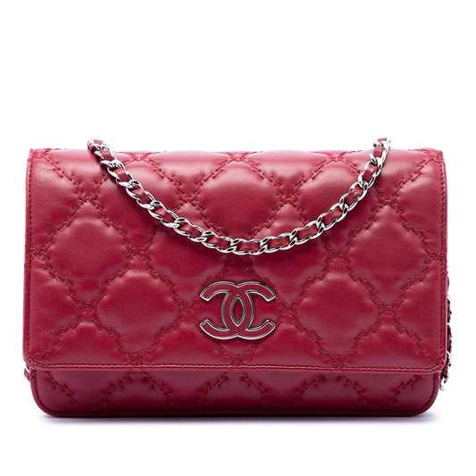 Chanel CC Quilted Calfskin Double Stitch Hamptons Wallet on Chain