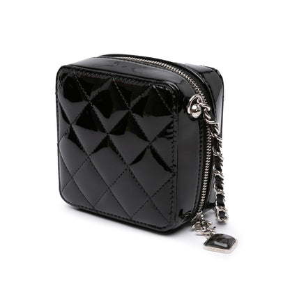 Chanel CC Quilted Patent Diamond Resin Clutch With Chain