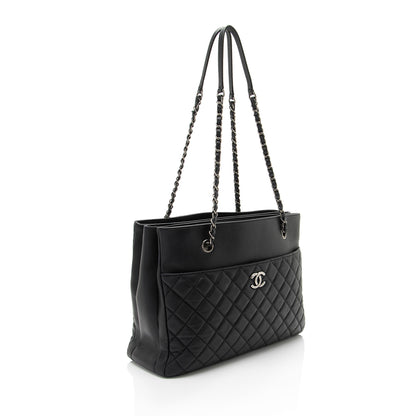 Chanel Caviar Leather Urban Companion Tote (SHF-nAN9Fg)
