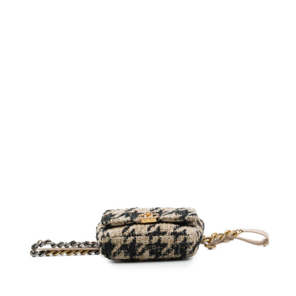 Chanel Houndstooth Tweed 19 Belt Bag