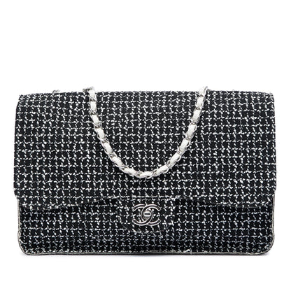 Chanel Jumbo Classic Tweed and Calfskin Single Flap