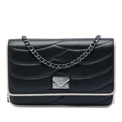 Chanel Lambskin Pagoda Wallet On Chain