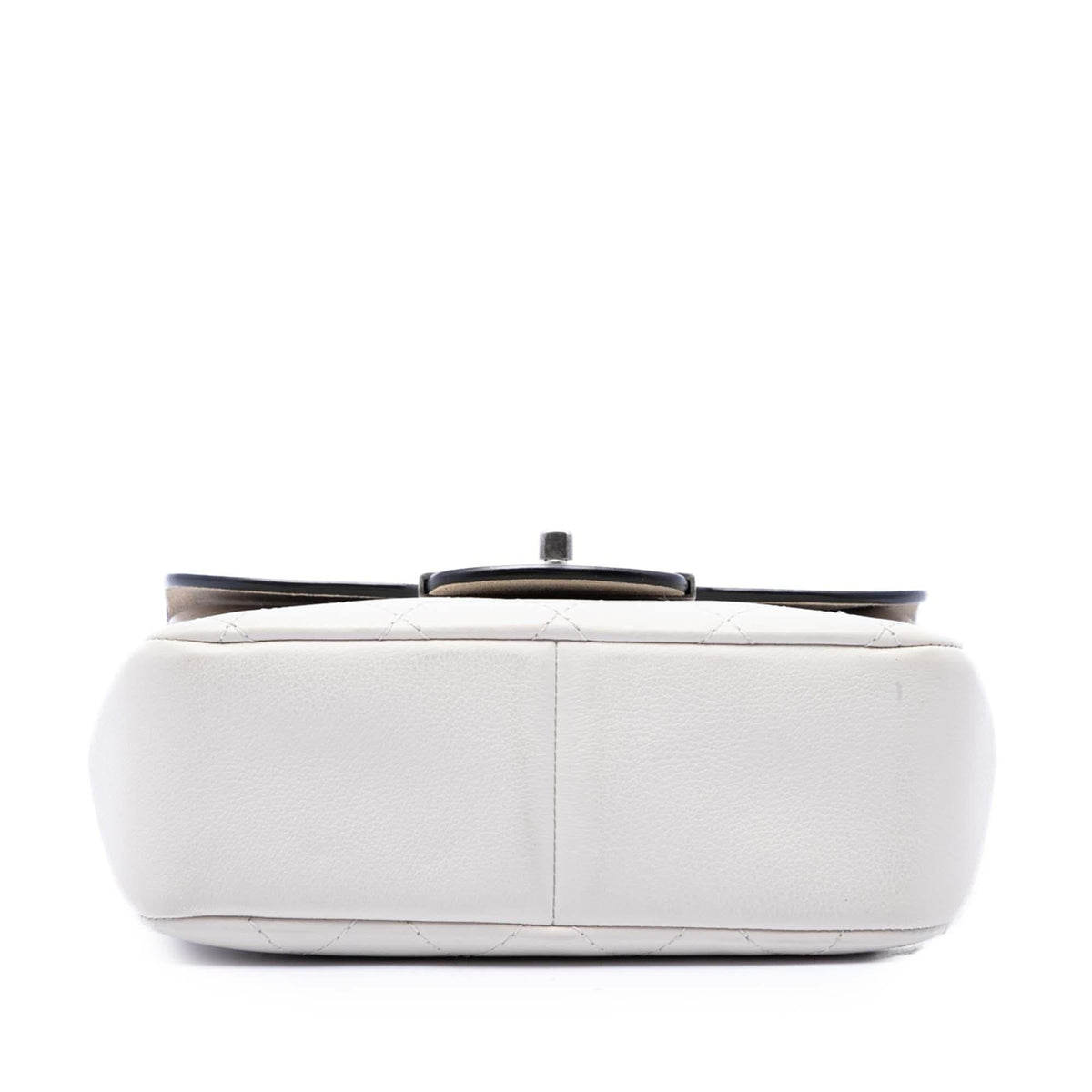 Chanel Paris Greece Calfskin Archi Chic Flap