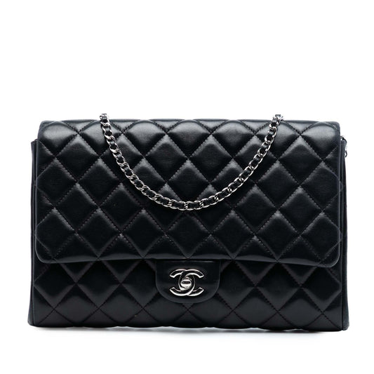 Chanel Quilted Lambskin Flap Clutch with Chain