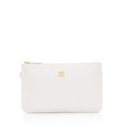 Chanel Shiny Calfskin Small Chanel 22 Pochette